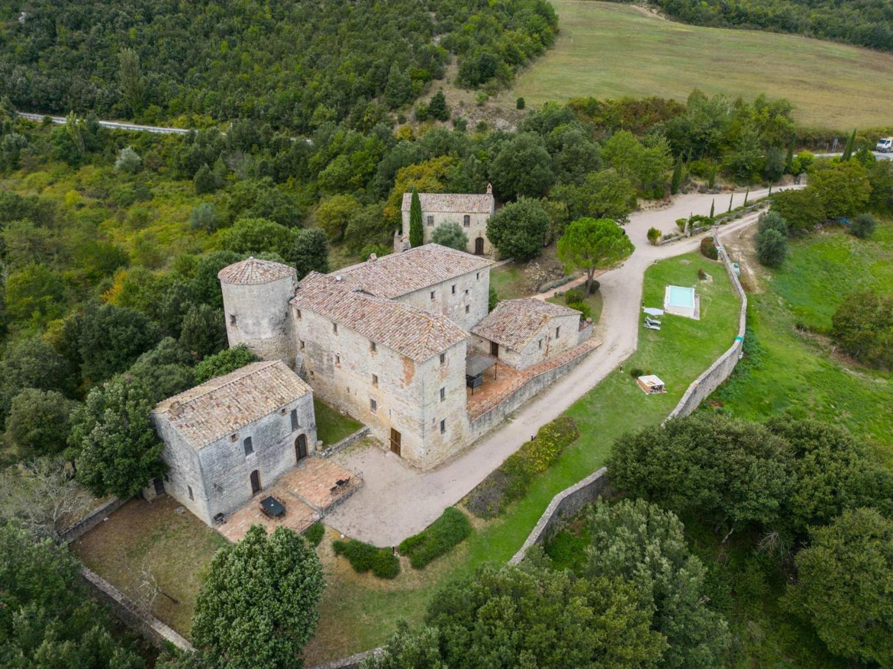 Castello Valenzino Bed and Breakfast Antognola Buitenkant foto