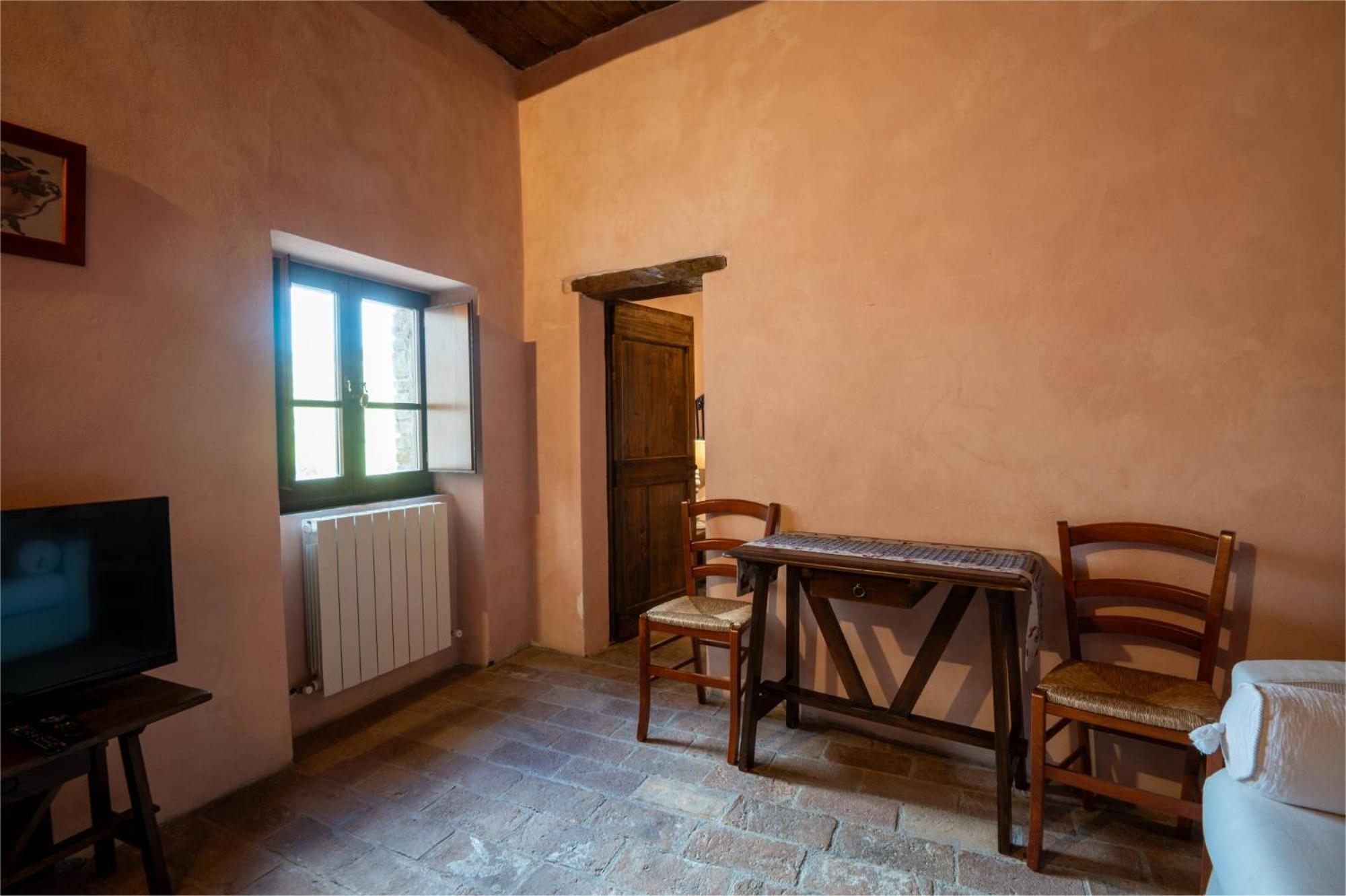 Castello Valenzino Bed and Breakfast Antognola Buitenkant foto