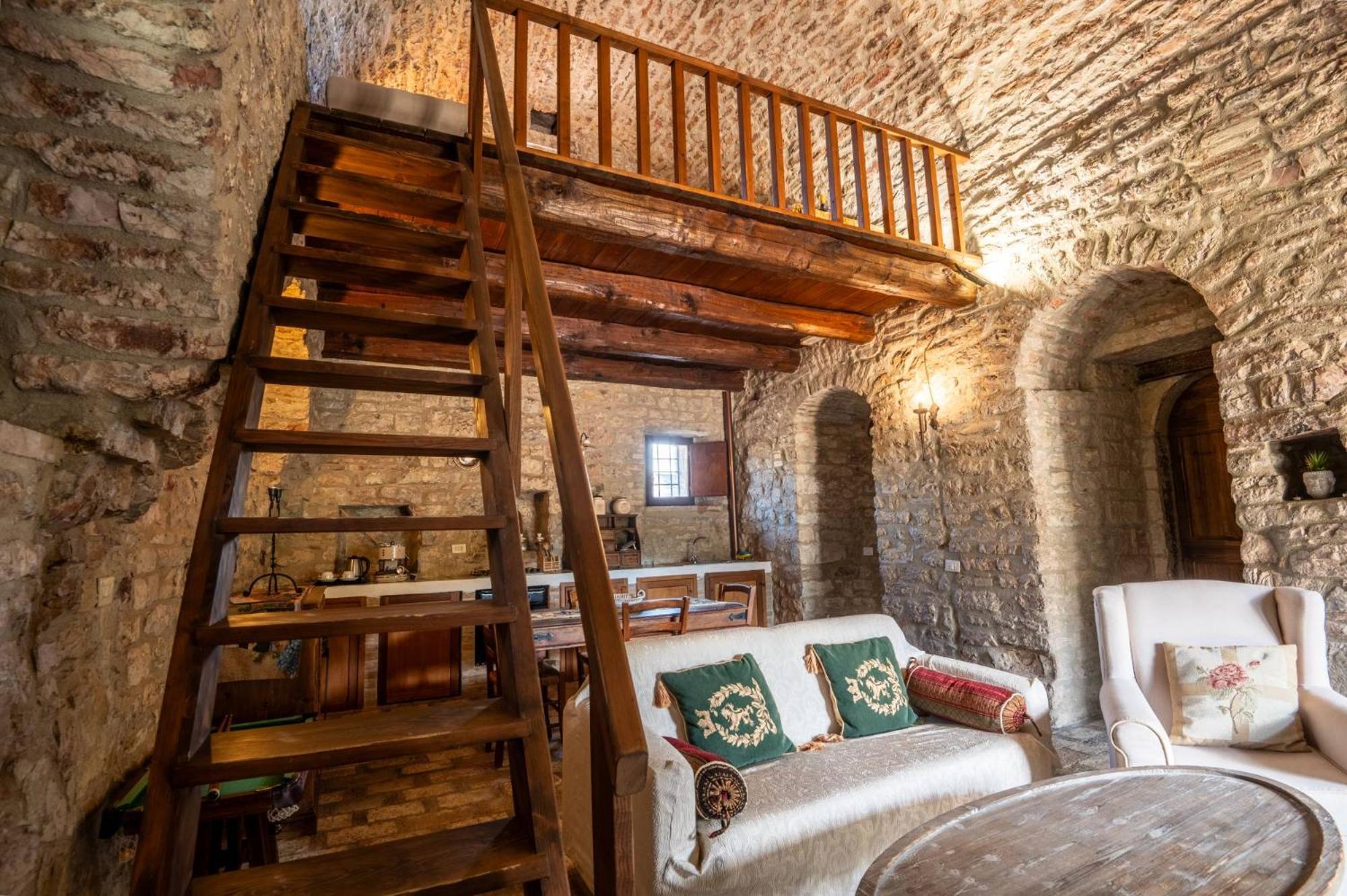 Castello Valenzino Bed and Breakfast Antognola Buitenkant foto